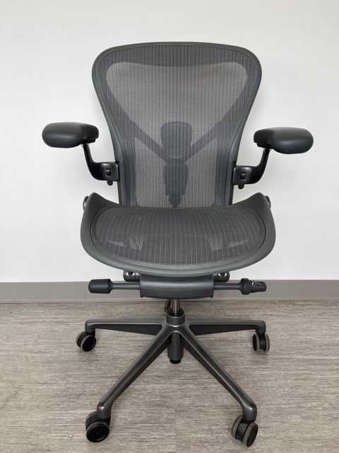 Herman Miller, Aeron Chair Fully Adjustable with Posture Fit Back Support  (Refurbished)