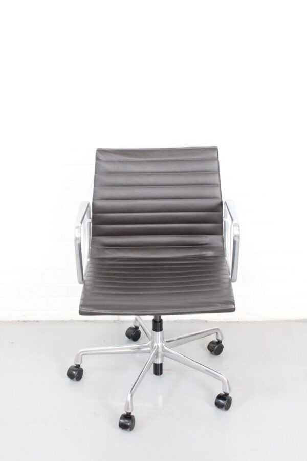 Herman Miller Eames Group Chair - Used