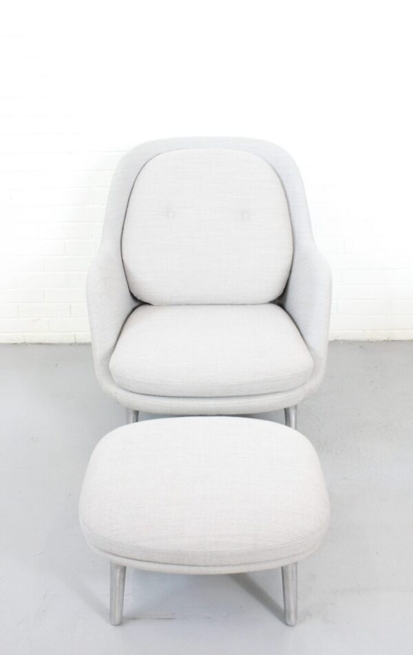 Fritz Hansen Fri Lounge Chair - Used