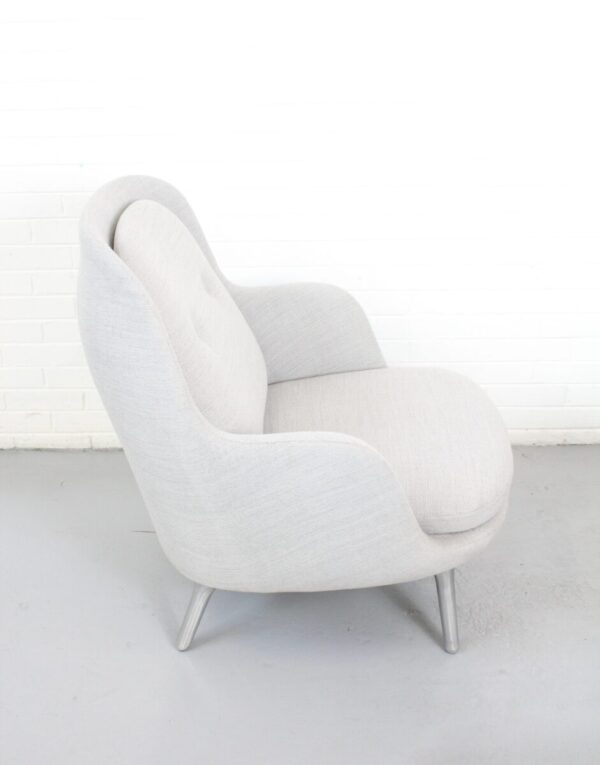 Fritz Hansen Fri Lounge Chair - Used - Image 3