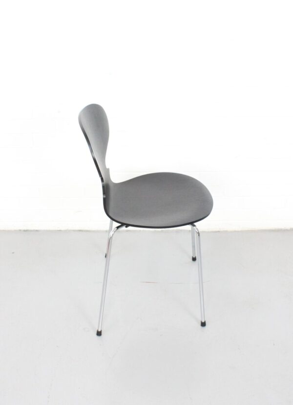 Fritz Hansen Ant Chair - Used - Image 3