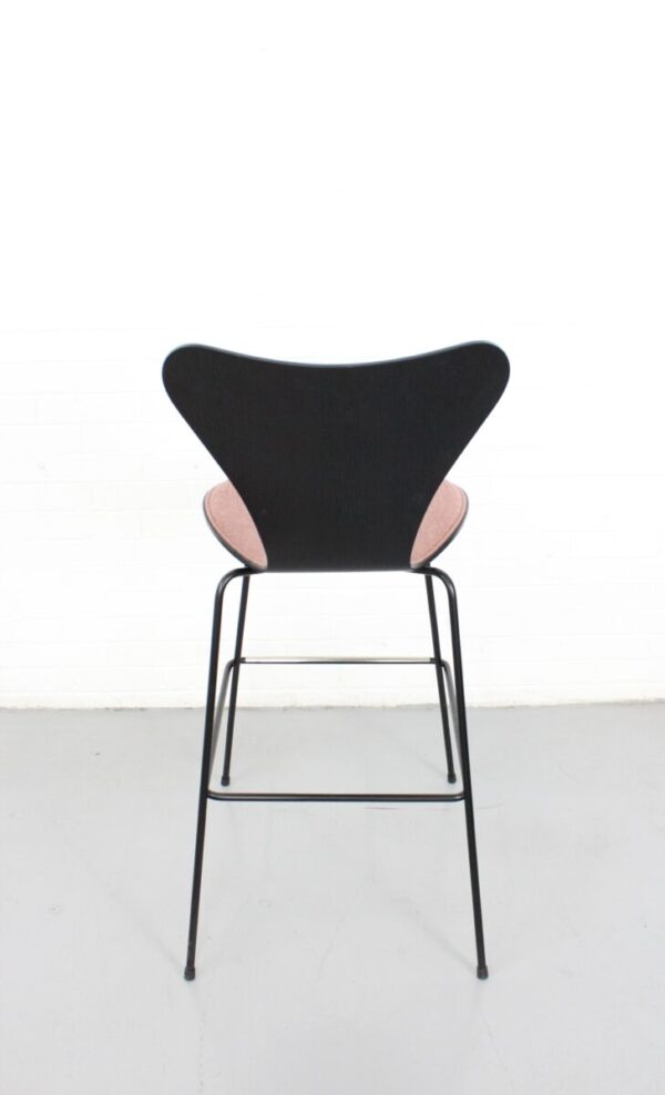 Fritz Hansen Series 7 Stool - Used - Image 4