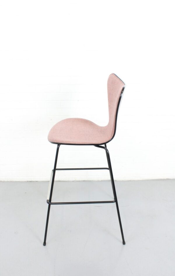 Fritz Hansen Series 7 Stool - Used - Image 5