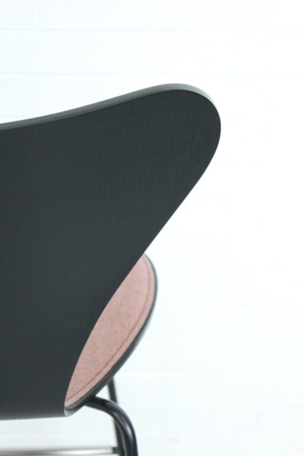 Fritz Hansen Series 7 Stool - Used - Image 7