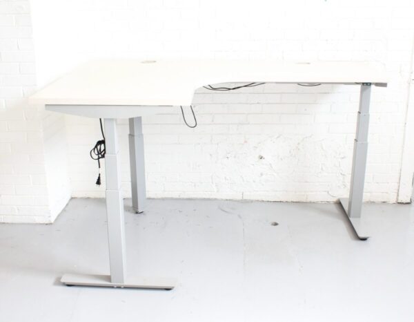 Height Adjustable Corner Table