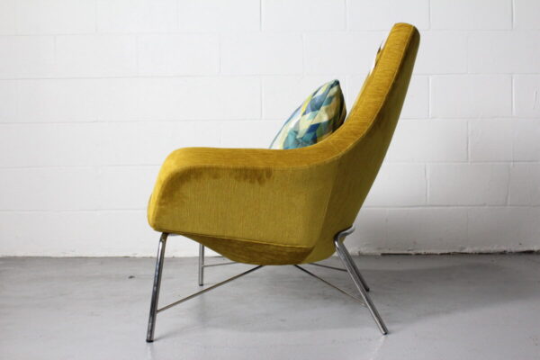 Decca Contract Furniture Bing Mid Back Lounge Chair - Used - Image 9