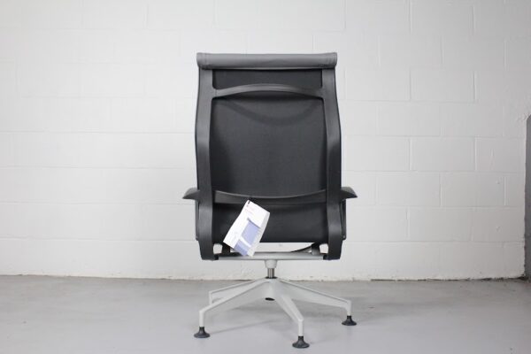 Herman Miller Setu Lounge Chair with Ottoman – Modern Ergonomic Seating - Used - Image 4