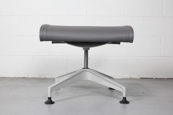 Herman Miller Setu Lounge Chair with Ottoman – Modern Ergonomic Seating - Used - Image 10