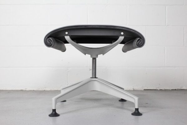 Herman Miller Setu Lounge Chair with Ottoman – Modern Ergonomic Seating - Used - Image 11