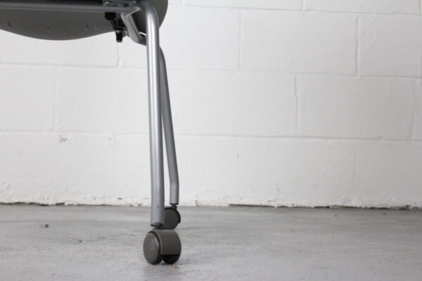 Knoll Multigeneration Stacking Chair - Used - Image 6