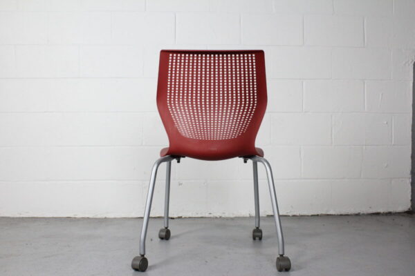 Knoll Multigeneration Stacking Chair - Used - Image 4