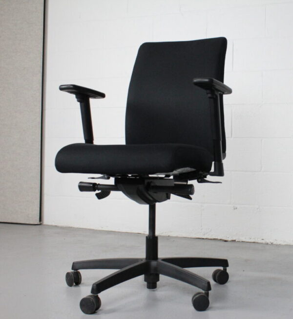 HON Ignition Mid-Back Task Chair  - Used