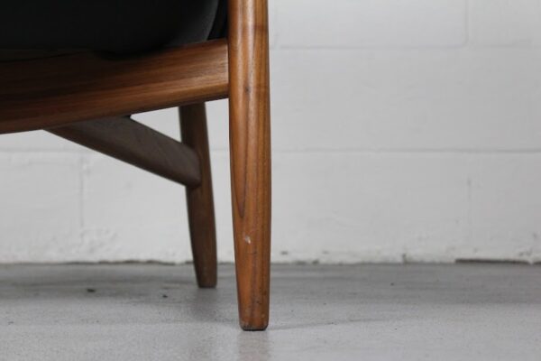 Carl Hansen & Søn E015 Embrace Lounge Chair - Used - Image 6